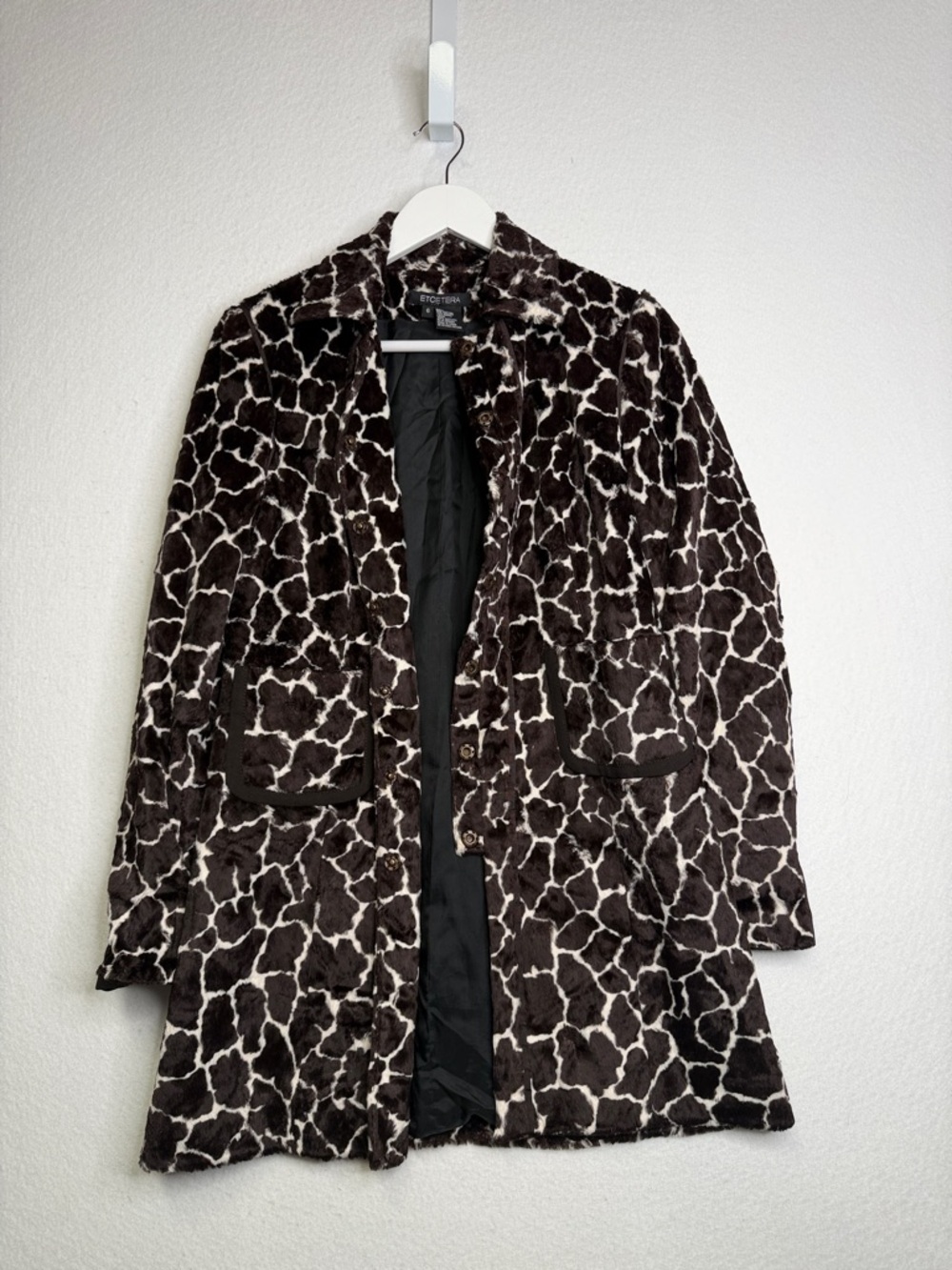 Y2K Women’s Giraffe-Printed Short Hair Fitted Blazer Coat